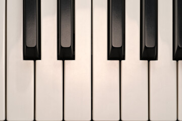 Tasti del pianoforte dall'alto