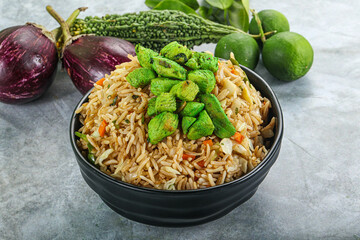 Stir fried rice with chicken
