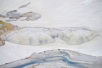立山、立山室堂、春、雪山、温泉、ガス、富山県