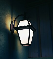 Sombre r&eacute;verb&egrave;re 