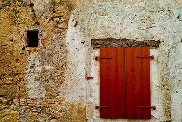 Fototapeta premium Lo storico borgo di Vidor e l'Abbazia Benedettina di Santa Bona nella regione del Valdobbidene in provincia di Treviso. Veneto, Italia