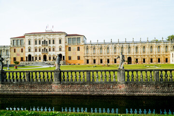 Fototapeta na wymiar Villa Contarini Camerini, villa Palladiana del Brenta in provincia di Padova. Piazzola del Brenta, Veneto, Italia