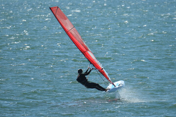 Survol du clapot en windfoil