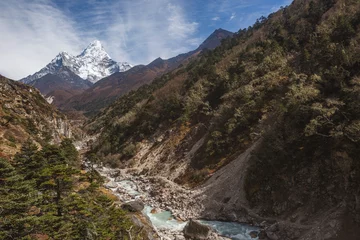 Crédence de cuisine en verre imprimé Ama Dablam Bhote river and Ama Dablam mount. Nepal