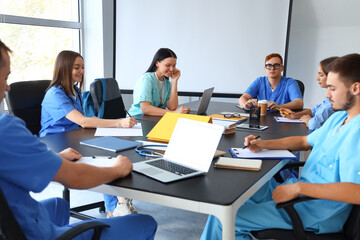 Obraz na płótnie Canvas Group of medical students studying at university
