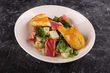 Tuna salad with lettuce leaves