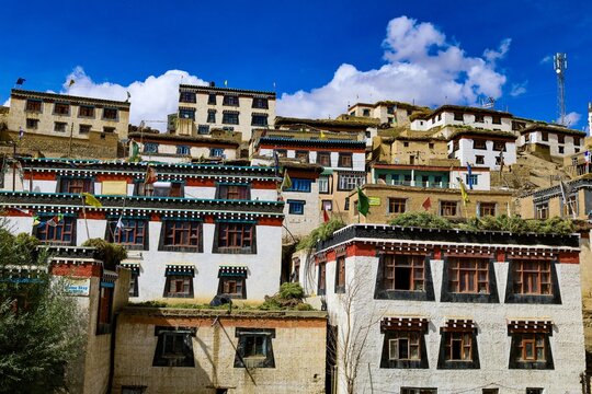 Explore Kibber village, a Tibetan-style gem famous for winter snow leopard sightings, with a focus on its captivating architecture.