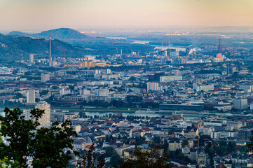 Fototapeta na wymiar panoramic view of the city of linz in upper austria seen from the mountain poestlingberg