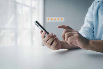 Individuals with hologram reviews of products and services, writing reviews of products and services after use on the comment box to build credibility for the store, rating stars based on satisfaction