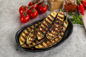 Grilled tasty ripe eggplant slice
