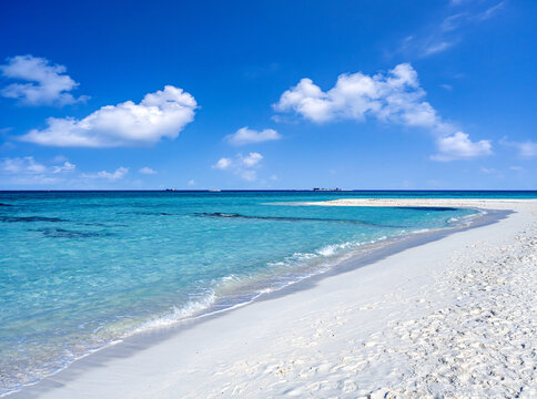Sanya, hainan three shashi paracel islands QuanFu island beach, sunshine