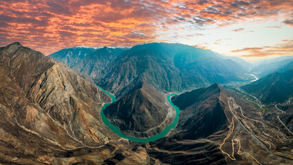 Yunnan diqing Yangtze river first bay scenery