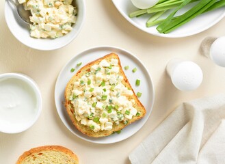 Egg salad sandwich