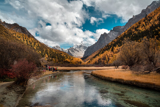 Ganzi Tibetan autonomous prefecture, sichuan province DaoChengYa scenery