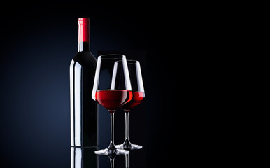 Red wine glasses  - obrazy, fototapety, plakaty