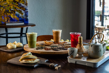 Chinese looseleaf blended tea drinks dumplings boa buns