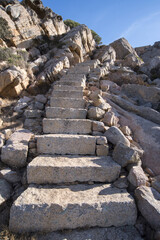 La scala di granito di Monte Tejalone, Caprera