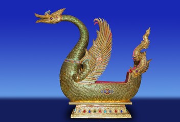 Fototapeta premium Swan sculpture in the temple 