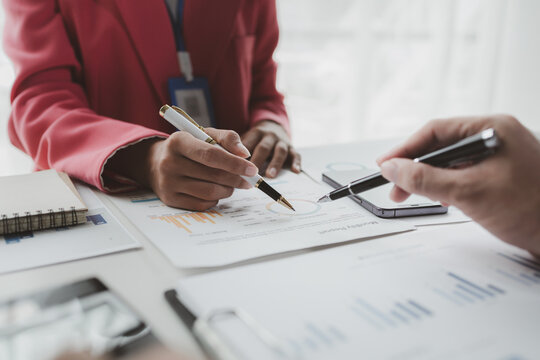 Joint planning meetings of employees and executives, setting up work systems and creating flowcharts to set strategies for developing the organization to grow. Brainstorming ideas for event planning.