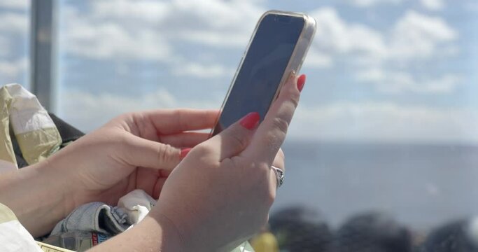 Social Media on Vacation