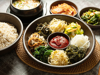 Bibimbap, Korean mixed rice with vegetable