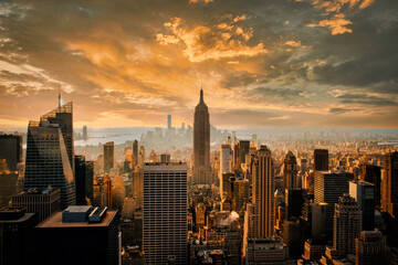 Fototapeta na wymiar new york city skyline at sunset entertainment
