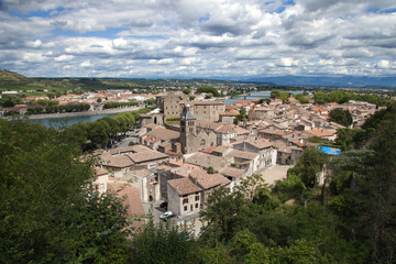 Fototapeta na wymiar Panorama sur les villes de Tournon sur Rhône et de Tain l'Hermitage