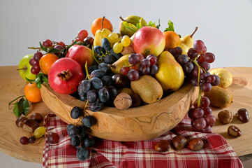Frutta d'autunno - 664900284