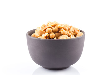 peanut nuts salt in bowl