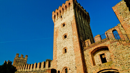 La cinta muraria de Castello Carrarese, cuore della cittadina di Este. Padova. Italia