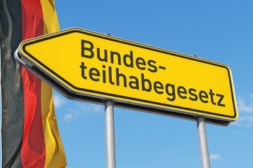 Symbolfoto: Bundesteilhabegesetz mit deutscher Nationalflagge