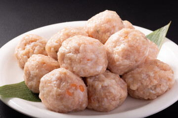鶏団子　鶏つみれ　　(あか鶏)