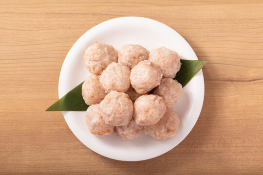 鶏団子　鶏つみれ　　(あか鶏)