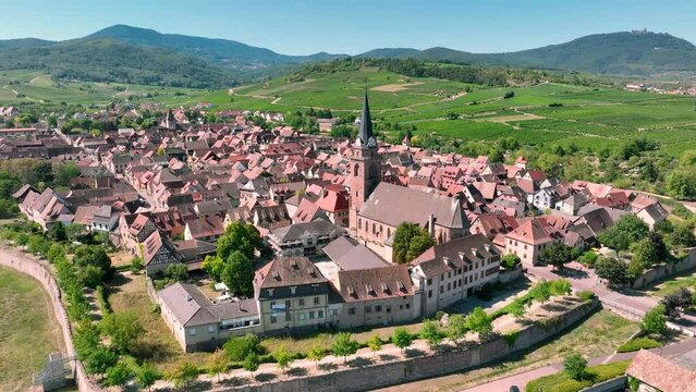Bergheim, Alsace, France. Vue a&eacute;rienne de l'un des plus beaux villages de France