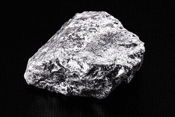 Chalcocite, chalcocite or chalcocite is a mineral composed of copper sulfide, isolated black...