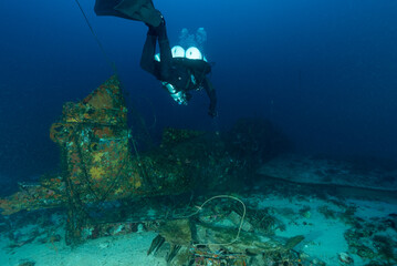 Relitto di aereo Grumman TBF Avenger, con sub affondato nel golfo dell'asinara, Sardegna