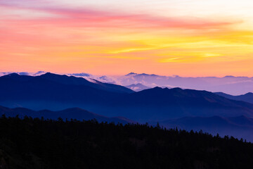 Fototapeta premium sunrise in the mountains