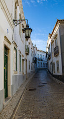Fototapeta na wymiar Small street in the city of Faro