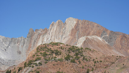 Fototapeta premium Mountain peaks on the Pinchot Pass section along the Pacific Crest Trail in California, USA.