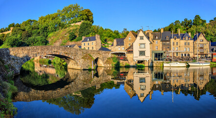 Dinan, le port et la Rance vue du jardin anglais	