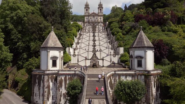 Aerial view of the Baroque stairway leading to the historic Sanctuary of Bom Jesus do Monte church in Braga, northern Portugal.	
