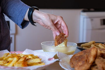 honey mustard, zinger, mayonnaise, onion rings, chicken fillet, strip, bread crumbs, home, deep...