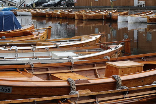 Traditional boats in the harbour of the Norwegian town of T&ouml;nsberg