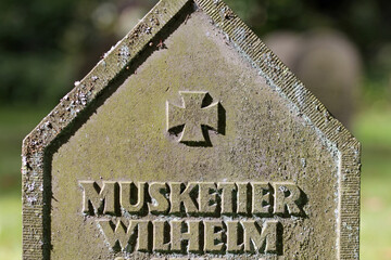 grave from musketeer