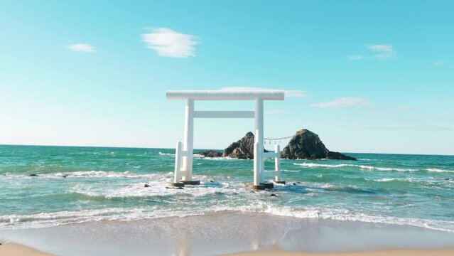 福岡糸島夫婦岩Torii gate at Futamigaura Meoto Iwa beach in Itoshima Fukuoka Japan