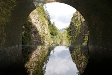 Fototapeta na wymiar Scenery seen from Kiyotsu Gorge in Niigata
