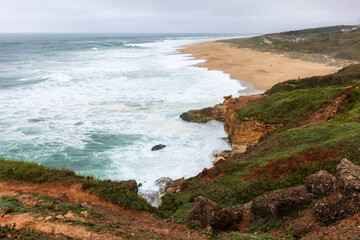 Veduta dall' alto della spiaggia di Nazarè in Portogallo