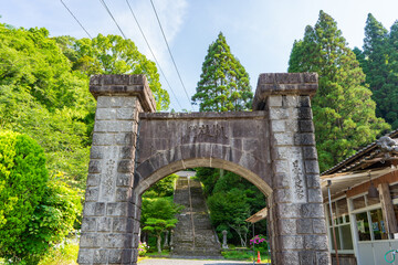 山田の凱旋門の風景（鹿児島県姶良市）