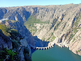 Aldeadávila Dam: A Natural Border with Portugal in the Spectacular Arribes del Duero Salamanca Spain - obrazy, fototapety, plakaty
