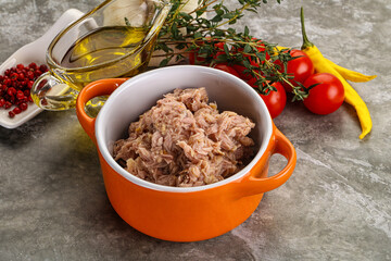 Canned tuna fillet for salad
